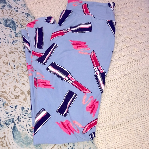Lularoe tall and curvy lipstick print leggings - Picture 4 of 4